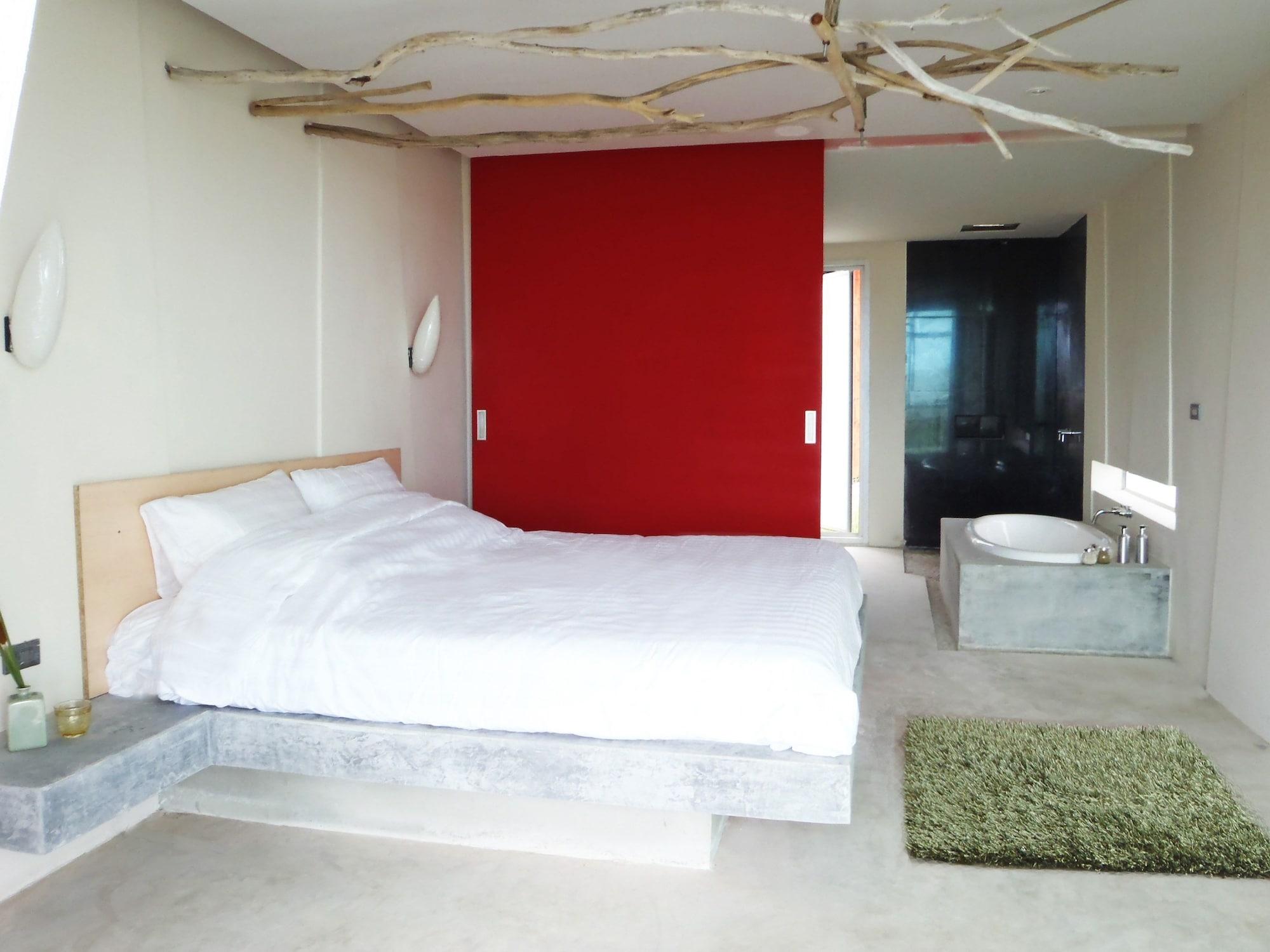Red Z The Ocean Hotel Puk Tian Exterior photo