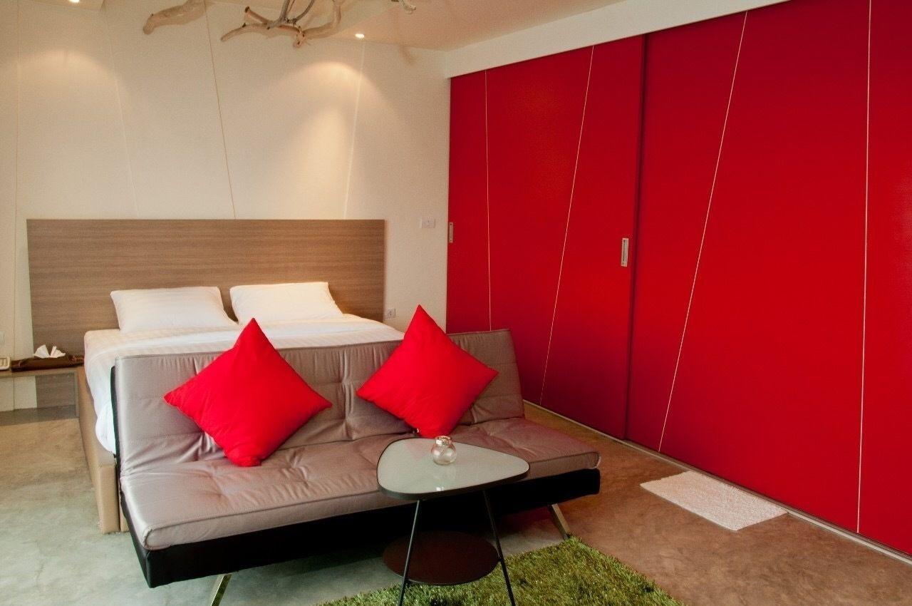 Red Z The Ocean Hotel Puk Tian Exterior photo