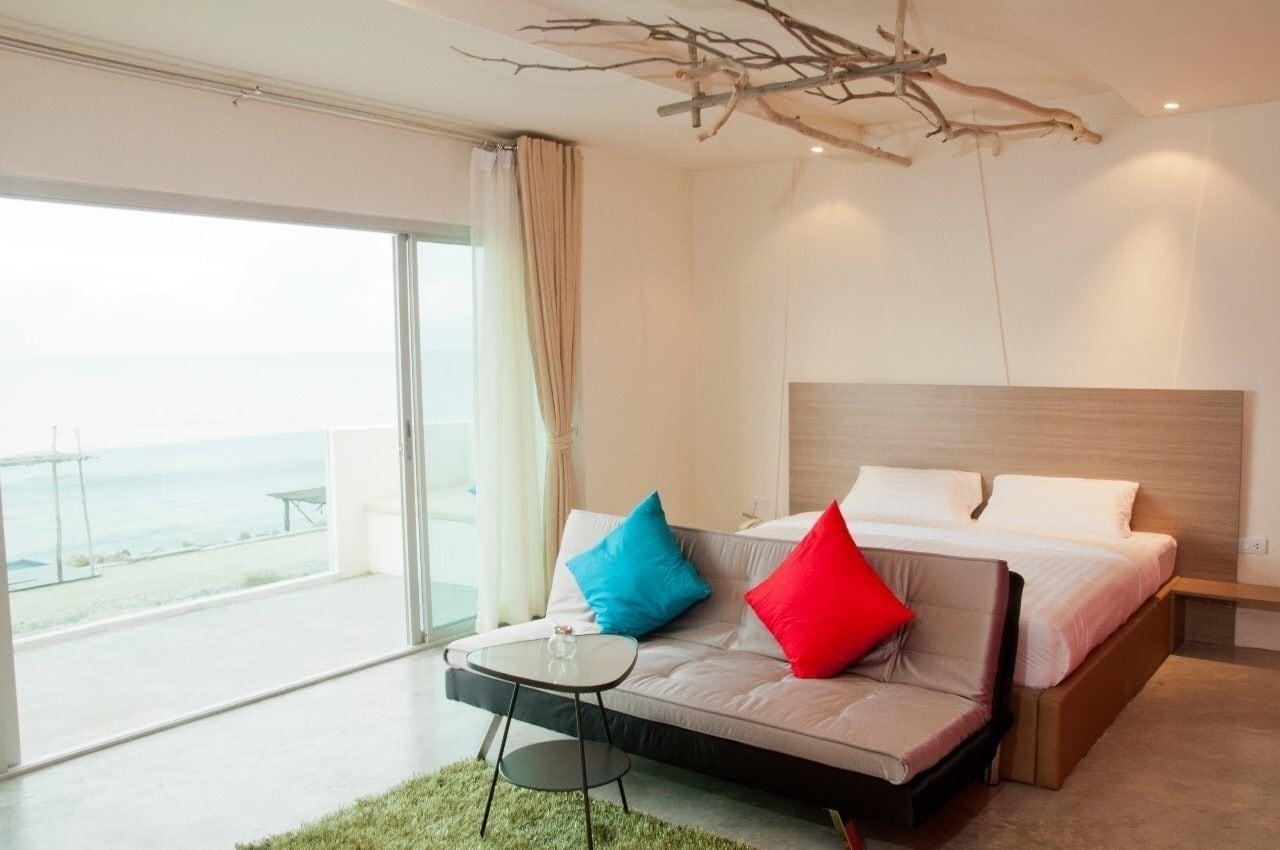 Red Z The Ocean Hotel Puk Tian Exterior photo
