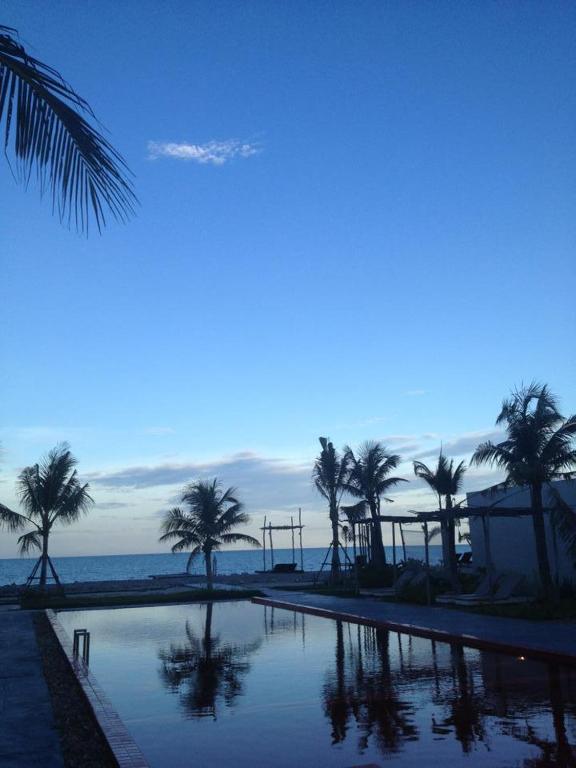 Red Z The Ocean Hotel Puk Tian Exterior photo