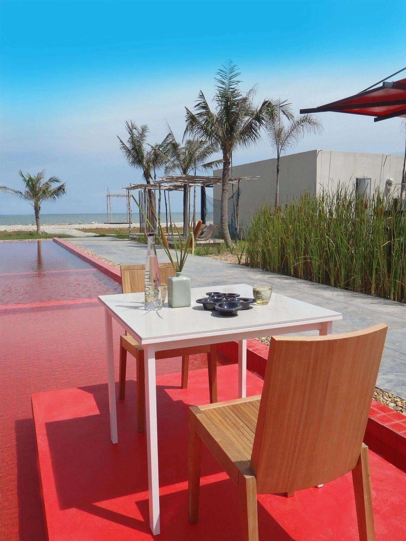 Red Z The Ocean Hotel Puk Tian Exterior photo
